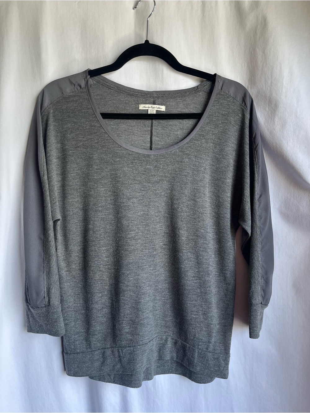 American Eagle Outfitters Gray Scoop Neck Pullover top